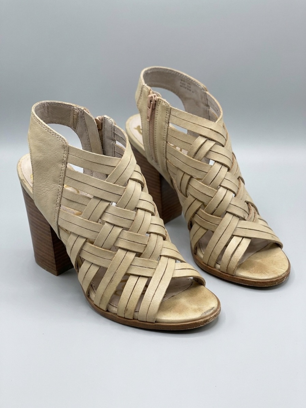 Fergalicious‎ Nude Woven Strappy Block Heel Sandals Size 6 Peep Toe Zip Back